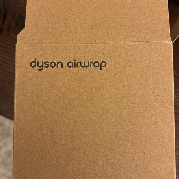 Dyson Supersonic Diffuser (attachment for Dyson AirWrap) - Picture 2 of 3